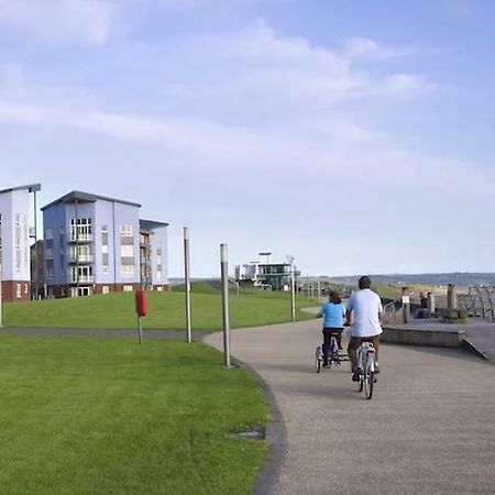 Beach Front Ground Floor Apartment Llanelli Extérieur photo